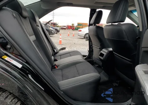 2014 Toyota Camry L z USA, uszkodzony, nr VIN 4T1BF1FK1EU324754